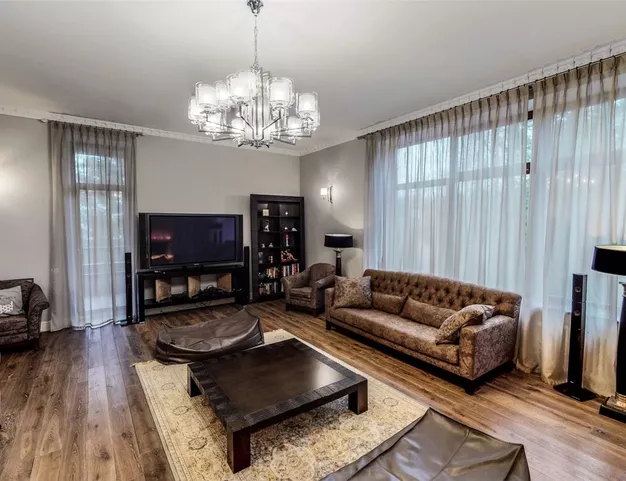 дом  в КП Лесной Простор, 19 км от МКАД