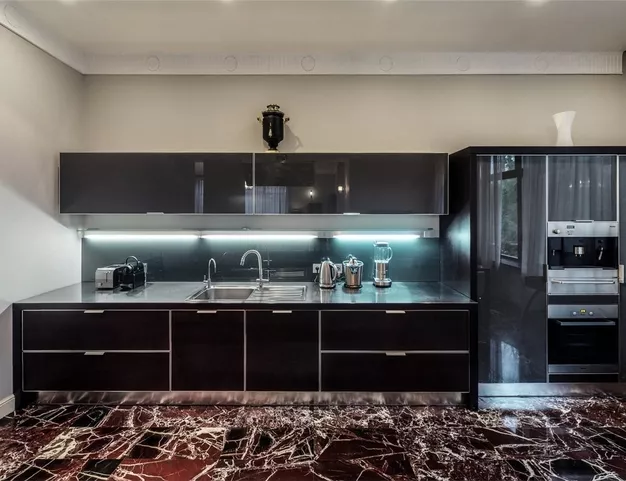 дом  в КП Лесной Простор, 19 км от МКАД