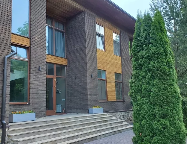 дом  в КП Лесной Простор, 19 км от МКАД