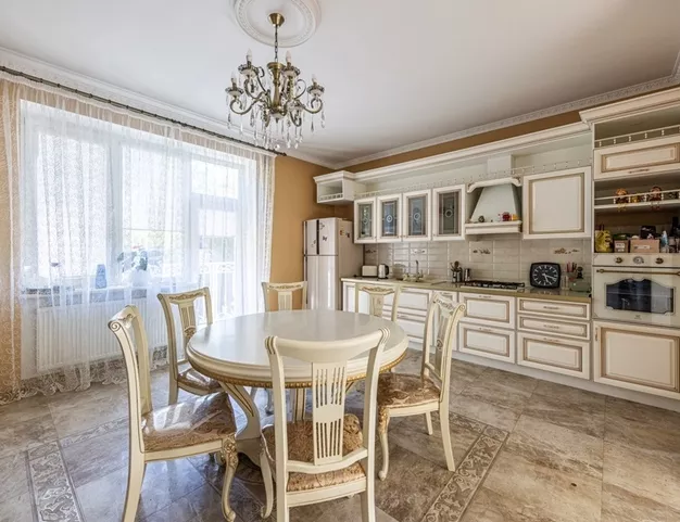 дом  в КП Лесной Простор, 19 км от МКАД