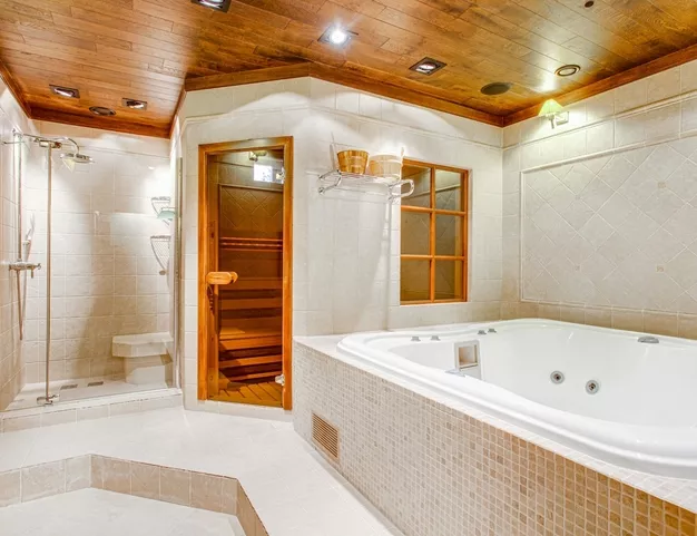 дом  в КП Монолит, 24 км от МКАД