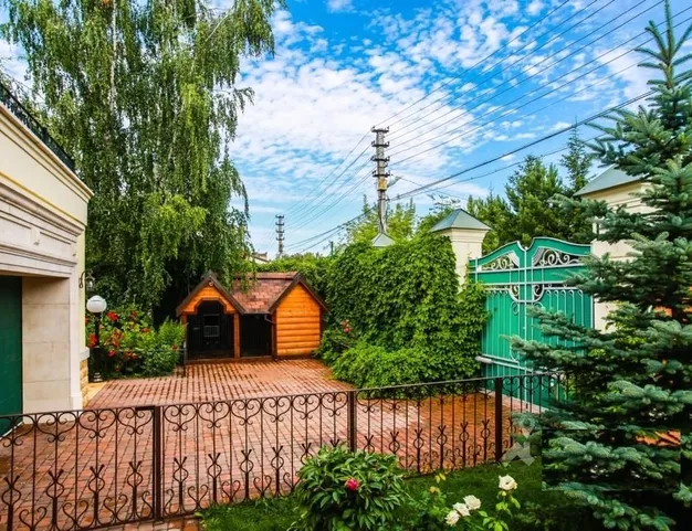 дом  в КП Усово, 12 км от МКАД