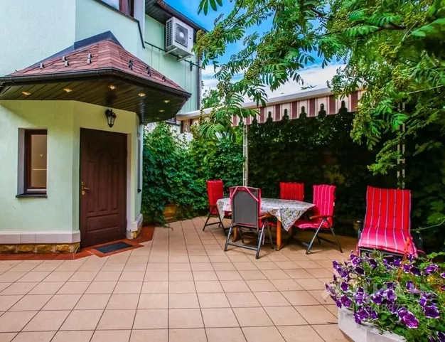 дом  в КП Усово, 12 км от МКАД