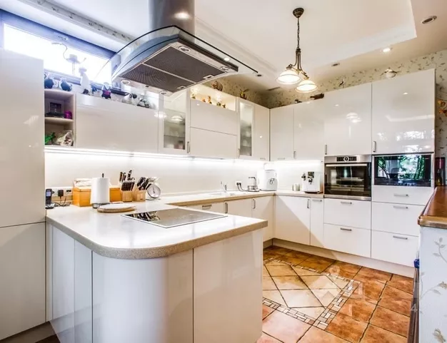 дом  в КП Усово, 12 км от МКАД