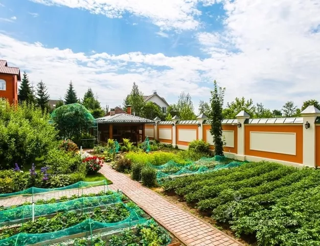 дом  в КП Усово, 12 км от МКАД