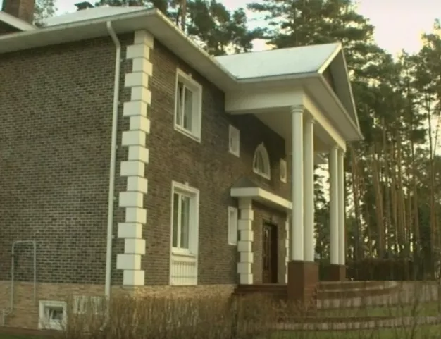 дом  в КП Александровка, 13 км от МКАД