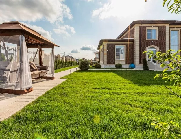 дом  в КП Новорижский, 19 км от МКАД