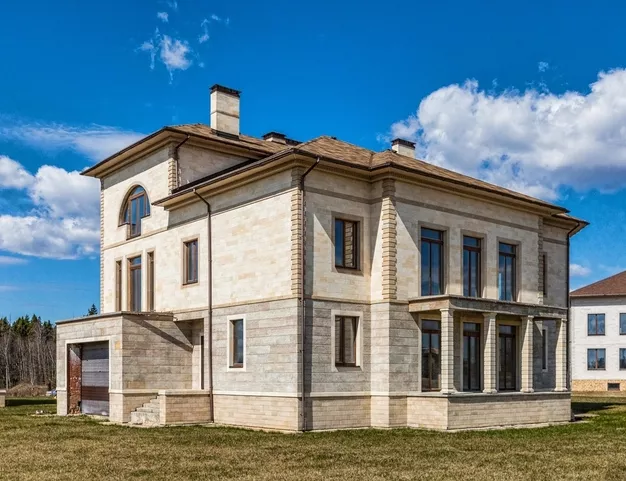 дом  в КП Шато Соверен, 16 км от МКАД