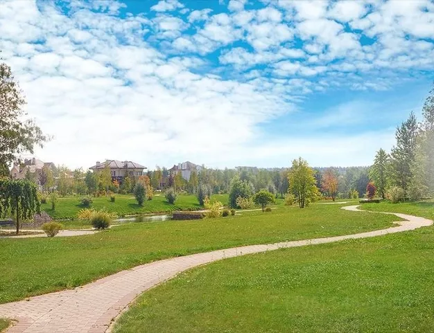 дом  в КП Монтевиль, 23 км от МКАД