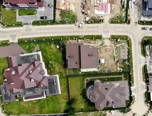 дом  в КП Монтевиль, 23 км от МКАД