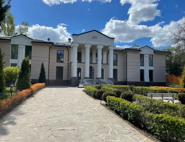 дом  в КП Знаменское Поле, 14 км от МКАД