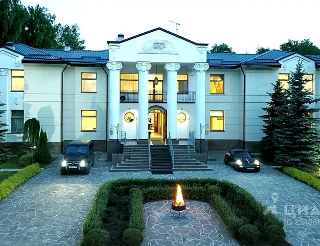 дом  в КП Знаменское Поле, 14 км от МКАД