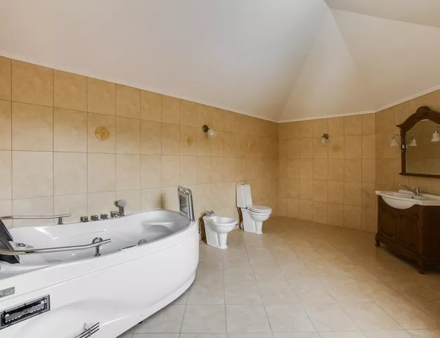 дом  в КП Шульгино, 7 км от МКАД