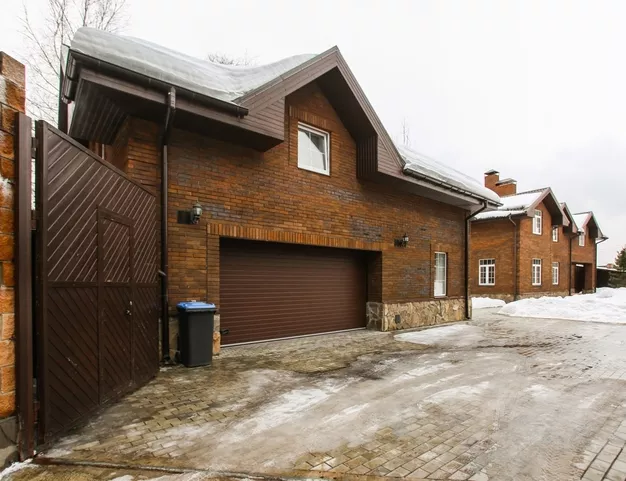 дом  в КП Шульгино, 7 км от МКАД