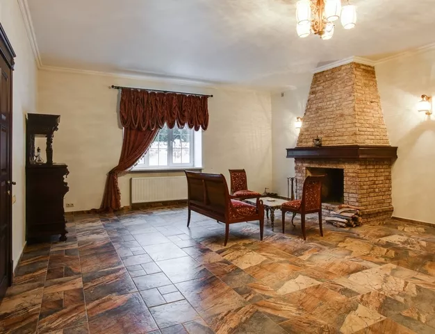 дом  в КП Шульгино, 7 км от МКАД