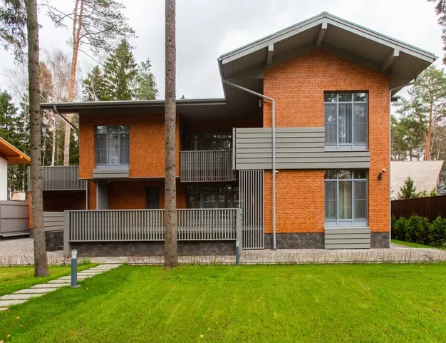 дом  в КП Липка, 9 км от МКАД