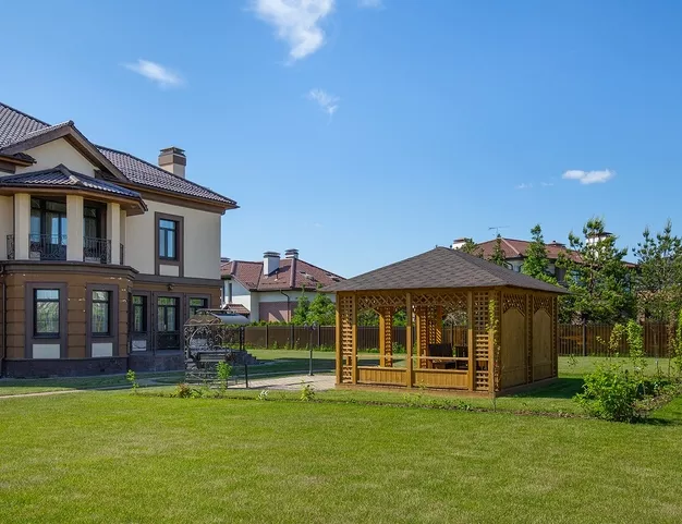 дом  в КП Монтевиль, 23 км от МКАД