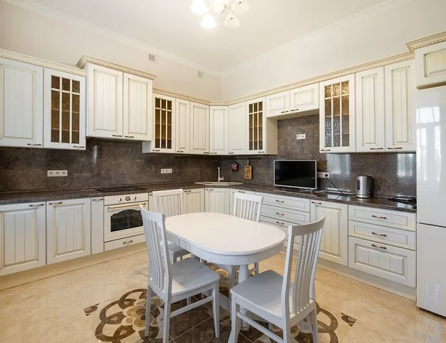 дом  в КП Монтевиль, 23 км от МКАД