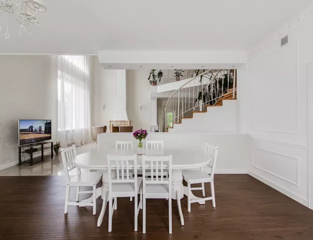 дом  в КП Монтевиль, 23 км от МКАД