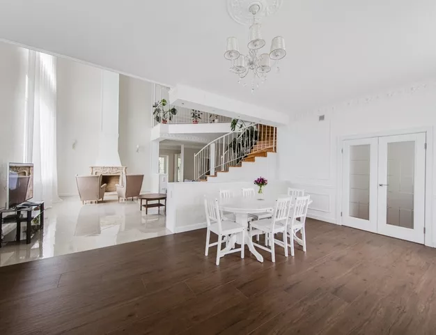 дом  в КП Монтевиль, 23 км от МКАД